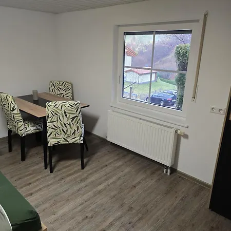 Ebert アパート *